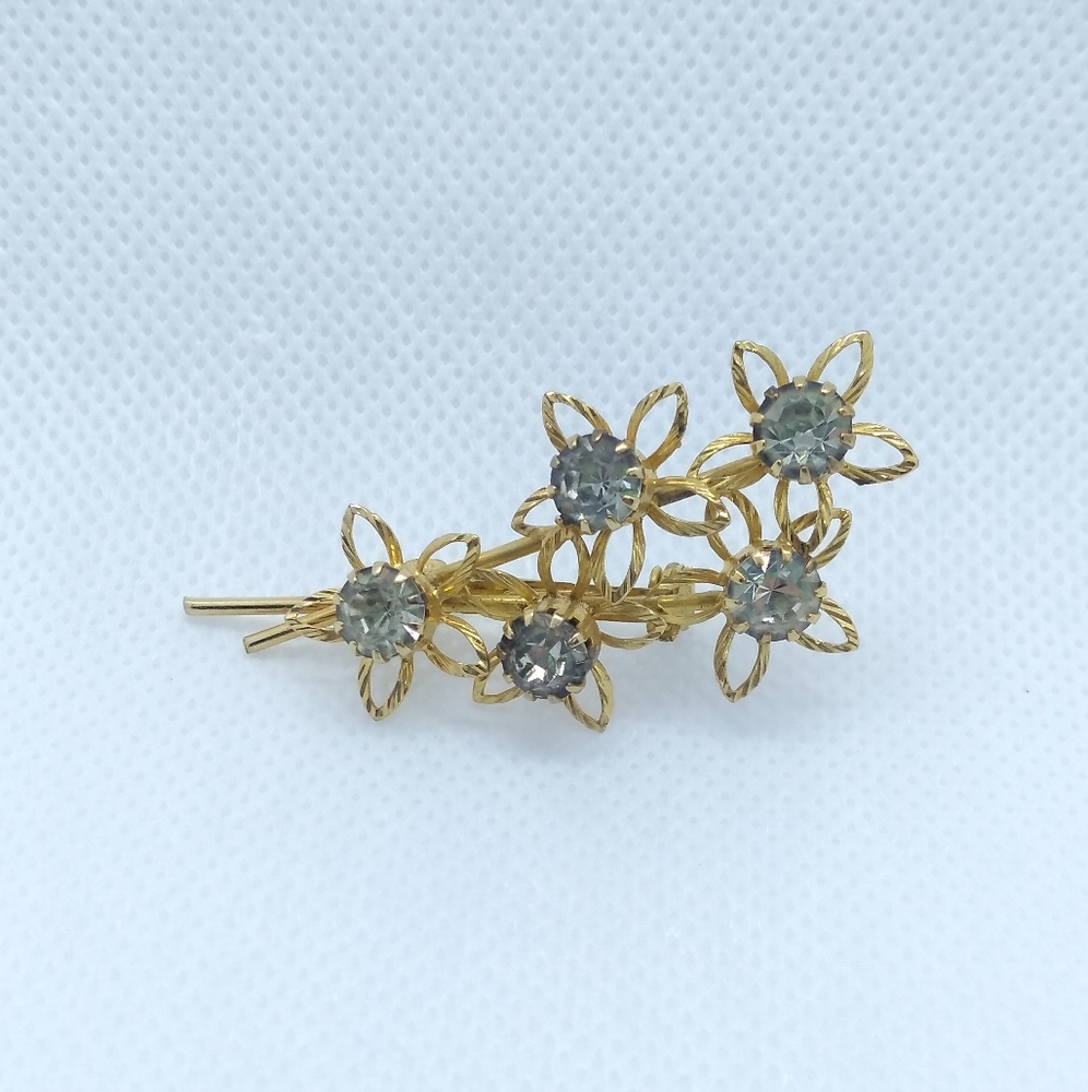 Vintage flower Brooch
